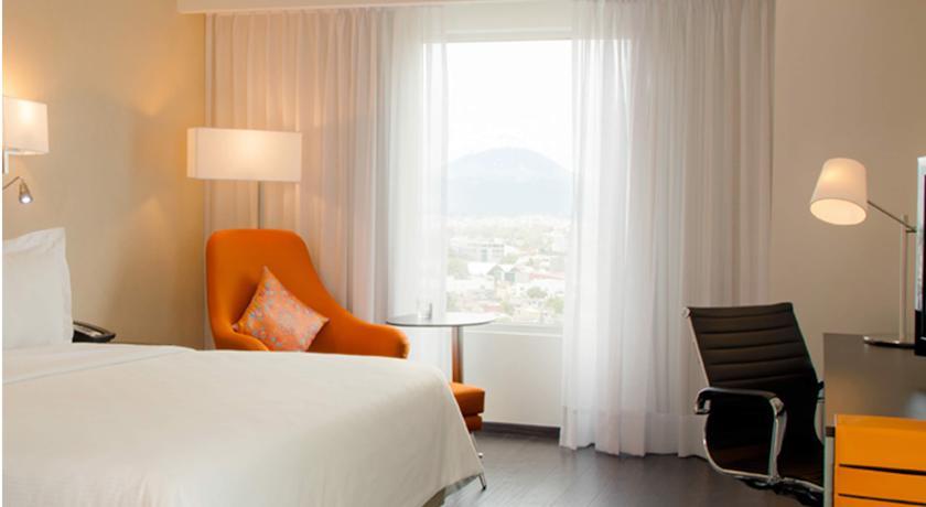 Fiesta Inn Puebla Las Animas Екстер'єр фото